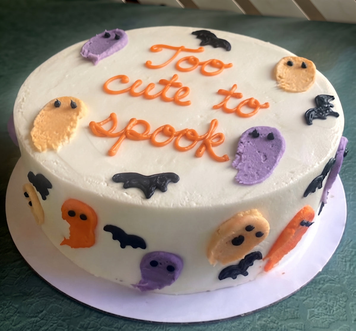 Too Cute to Spook Cake