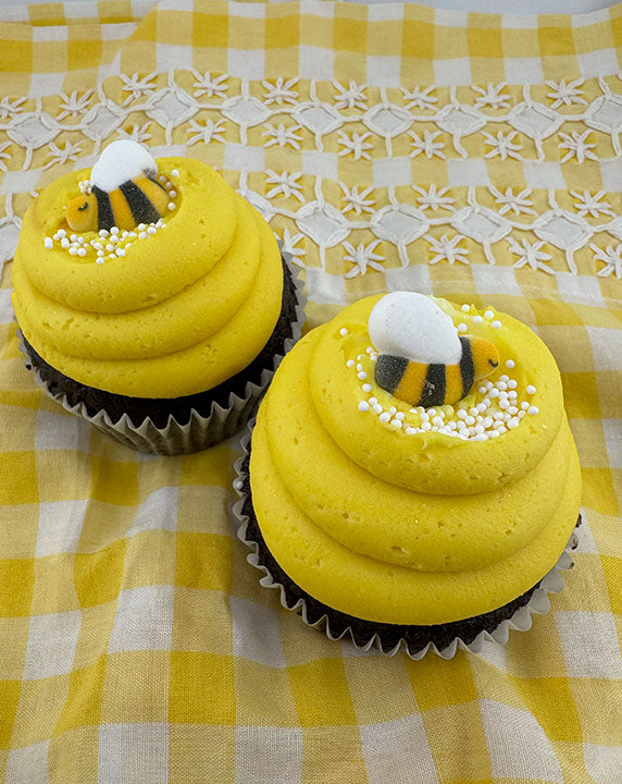 Mommy to Bee Cupcake